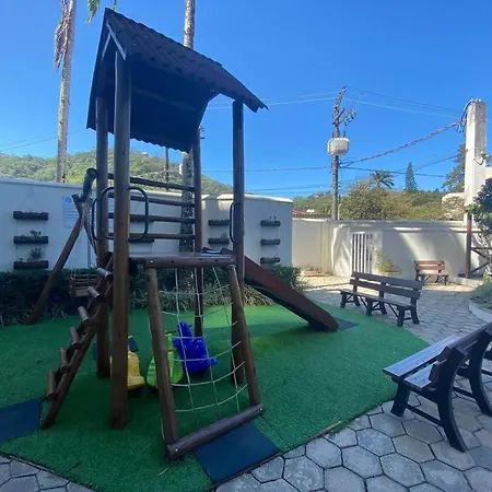 Maravilhoso apartamento pe na areia-2
